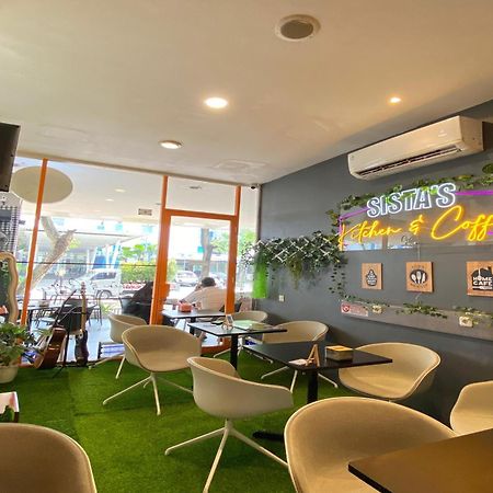 Hariss Inn Bandara Tangerang Exterior photo